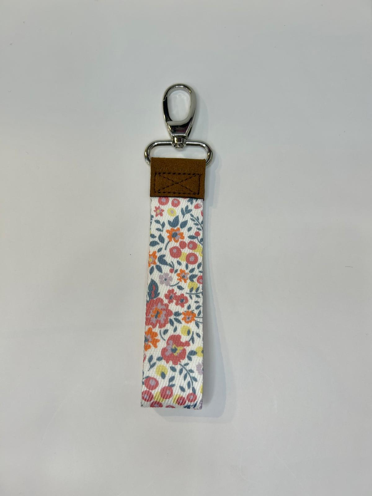 Porte-clés en tissu fleuri