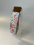 Porte-clés en tissu fleuri